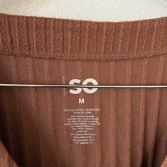 SO Brown Sweater Long Sleeve Size Medium - Picture 4 of 8